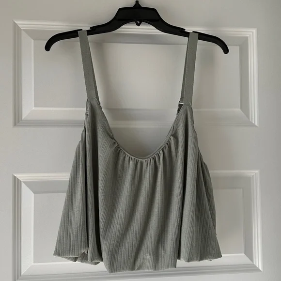 Anthropologie sheer ribbed bubble buckle Sage green crop top, Size Large, (New) - Picture 2 of 3